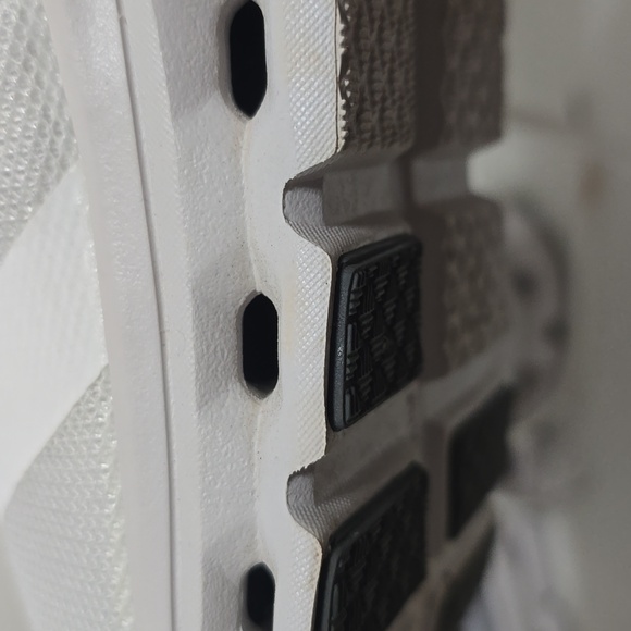 On Cloud Runner, Women's sz. 7, White/Gray - Picture 11 of 12